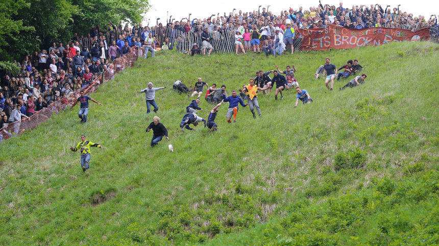 Abbeymead cheese rolling event
