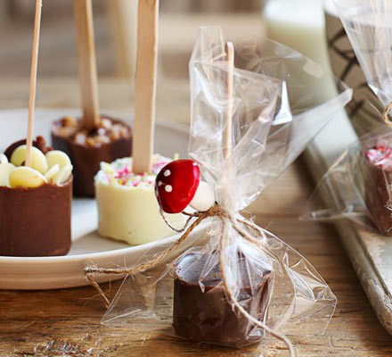 christmas gifts to make at home hot chocolate stirrers