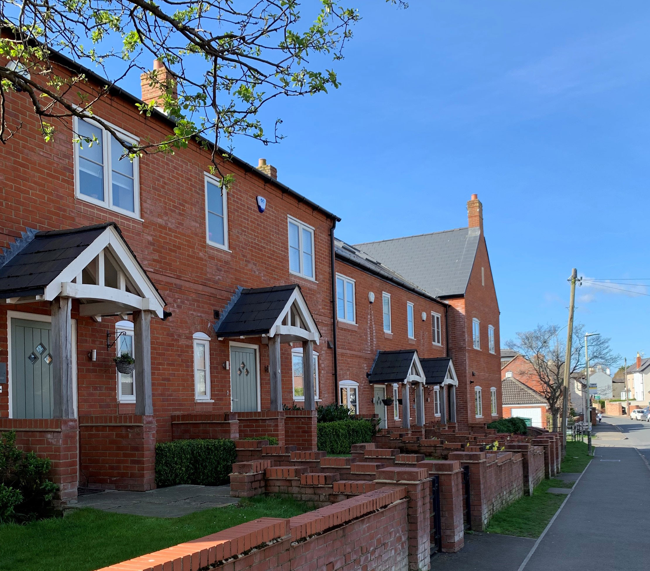 charlton kings village houses